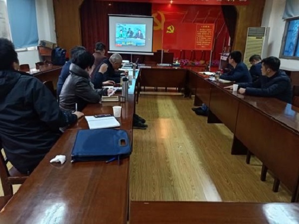 	高开公司组织召开2019年第二次党委中心组（扩大）学习会